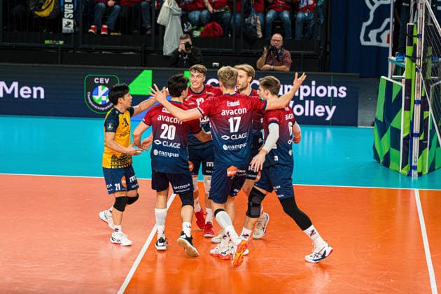 Volleyball I Men I Season 2025 2026 I CEV Champions League I CLVM72 I SVG Lüneburg Asseco Resovia Rzeszow I 27 01 2026 The SVG Lüneburg team celebrates after winning a point Copyright: xLobeca Bjorn-OlexKehmx