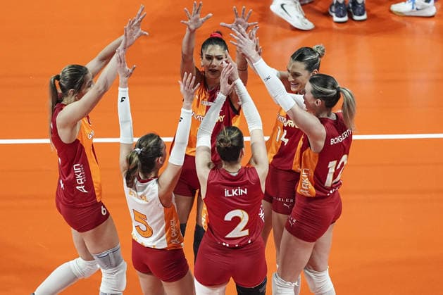 Galatasaray Daikin v Allianz MTV Stuttgart - Women s CEV Cup ISTANBUL, TURKIYE - JANUARY 27: Players of Galatasaray Daikin celebrate after a point during the Women s CEV Cup play-off round first match between Galatasaray Daikin and Allianz MTV Stuttgart at Burhan Felek Vestel Volleyball Hall in Istanbul, Turkiye on January 27, 2026. Agit Erdi Ulukaya Anadolu Istanbul Turkey. Editorial use only. Please get in touch for any other usage.  Copyright: x2026xAnadoluxAgitxErdixUlukayax
