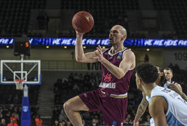 Turk Telekom v Lietkabelis - BKT European Cup ANKARA, TURKIYE - JANUARY 27: Dovis Bickauskis (L) of Lietkabelis in action during BKT EuroCup Basketball Week 16 Group B match between Turk Telekom and Lietkabelis at Ankara Sports Hall in Ankara, Turkiye on January 27, 2026. Metin Aktas Anadolu Ankara Turkey. Editorial use only. Please get in touch for any other usage.  Copyright: x2026xAnadoluxMetinxAktasx