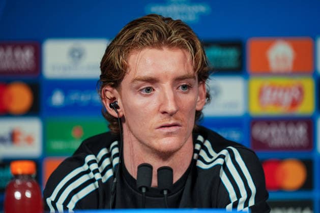 Newcastle United press conference, PK, Pressekonferenz AUXERRE, FRANCE - JANUARY 23: Anthony Gordon of Newcastle United FC during the Newcastle United FCpress conference at Parc des Princes in Paris France on January 27, 2026. Maxime Delacroix Anadolu Paris France. Editorial use only. Please get in touch for any other usage.  Copyright: x2026xAnadoluxMaximexDelacroixx