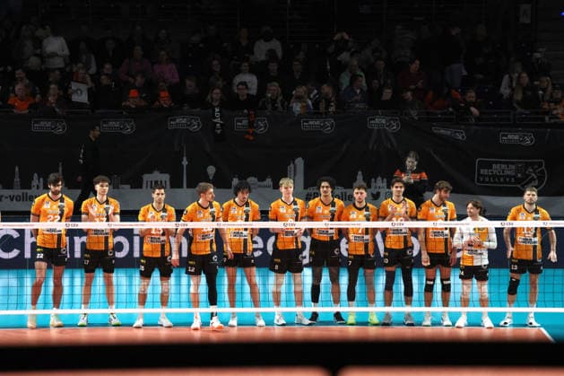DEU, Champions League, BR Volleys vs VK Lvi Prague, 27 01 2026, Max Schmeling Halle, Berlin, DEU, Champions League, BR Volleys vs VK Lvi Prague, in the picture BR Volleys players circle nordphotoxGmbHx xEngler nph00076