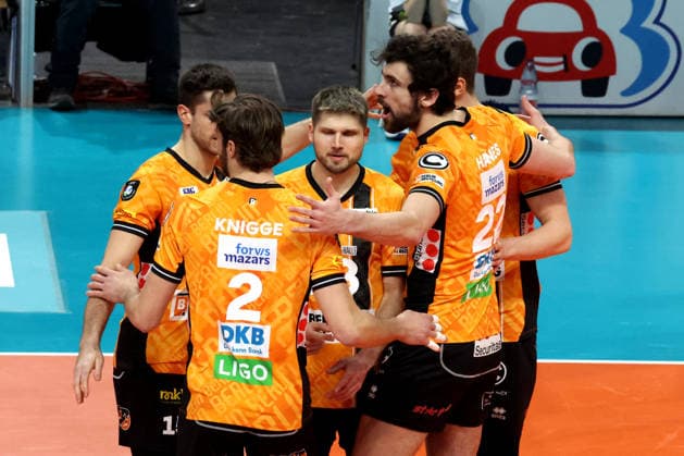 DEU, Champions League, BR Volleys vs VK Lvi Prague, 27 01 2026, Max Schmeling Halle, Berlin, DEU, Champions League, BR Volleys vs VK Lvi Prague, in the picture BR Volleys players circle nordphotoxGmbHx xEngler nph00076