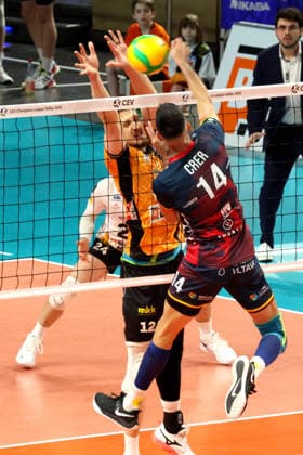 DEU, Champions League, BR Volleys vs VK Lvi Prague, 27 01 2026, Max Schmeling Halle, Berlin, DEU, Champions League, BR Volleys vs VK Lvi Prague, in the picture Florian Krage Brewitz BR Volleys 12 , Pablo Crer Lvi Prague 14 nordphotoxGmbHx xEngler nph00076