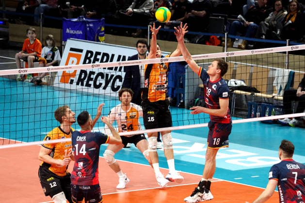 DEU, Champions League, BR Volleys vs VK Lvi Prague, 27 01 2026, Max Schmeling Halle, Berlin, DEU, Champions League, BR Volleys vs VK Lvi Prague, in the picture Moritz Reichert BR Volleys 15 , Kyle Dagostino BR Volleys 24 , Jakub Janouch Lvi Prague 18 nordphotoxGmbHx xEngler nph00076