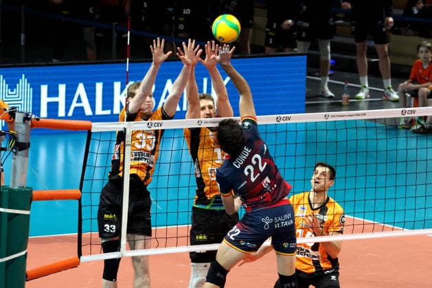 DEU, Champions League, BR Volleys vs VK Lvi Prague, 27 01 2026, Max Schmeling Halle, Berlin, DEU, Champions League, BR Volleys vs VK Lvi Prague, in the picture Fedor Ivanov BR Volleys 33 , Florian Krage Brewitz BR Volleys 12 , Lucas Conde Lvi Prague 22 nordphotoxGmbHx xEngler nph00076