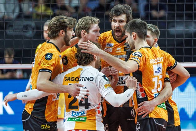 27 01 26, Berlin, Volleyball, BR Volleys vs VK Lvi Prague Champions League, group stage The BR Volleys team is happy about the set BR Volleys vs VK Lvi Prague Champions League