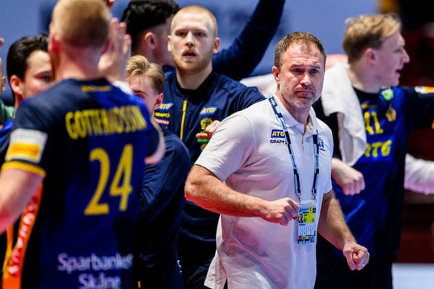 260127 Head coach Michael Apelgren of Sweden during the EHF European Handball Championship main round match between Sweden and Hungary on January 27, 2026 in Malmö Photo Petter Arvidson BILDBYRAN kod PA PA1142 handball handball handball handballs em 2026 sverige sweden hungary ehf european handball championship ungern bbeng  Copyright: PETTERxARVIDSON BB260127PA158