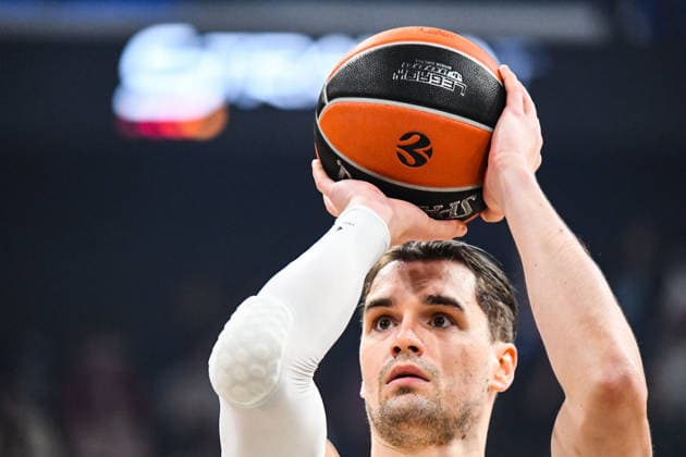 BASKET : Paris Basketball vs Real Madrid - Euroligue - JournÃ e 25 - 27 01 26 Mario Hezonja (Real Madrid) ParisFrance  Copyright: xBaptistexAutissierx