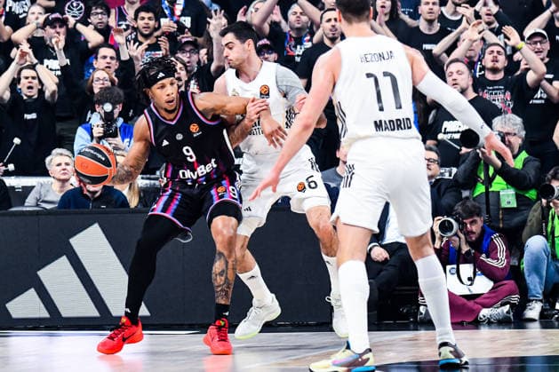 BASKET : Paris Basketball vs Real Madrid - Euroligue - JournÃ e 25 - 27 01 26 Lamar Stevens (Paris Basketball) Alberto Abalde (Real Madrid) ParisFrance  Copyright: xBaptistexAutissierx