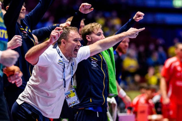 260127 Head coach Michael Apelgren of Sweden during the EHF European Handball Championship main round match between Sweden and Hungary on January 27, 2026 in Malmö Photo Petter Arvidson BILDBYRAN kod PA PA1142 handball handball handball handballs em 2026 sverige sweden hungary ehf european handball championship ungern bbeng  Copyright: PETTERxARVIDSON BB260127PA228