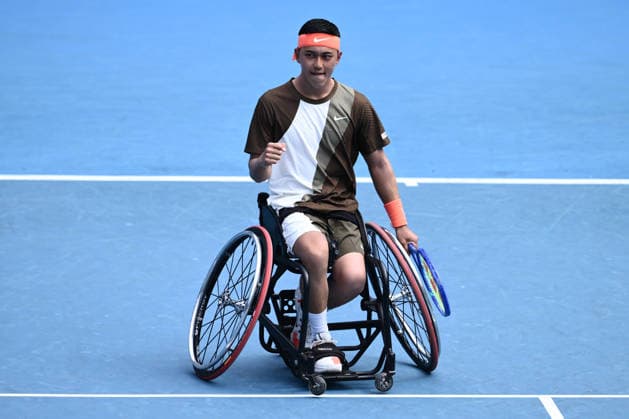 TENNIS AUSTRALIAN OPEN, Tokito Oda of Japan celebrates match point during the men™s round 1 wheelchair singles match against Casey Ratzlaff of the USA on day 11 of the 2026 Australian Open tennis tournament at Melbourne Park in Melbourne, Wednesday, January 22, 2026. ( NO ARCHIVING MELBOURNE VICTORIA AUSTRALIA  Copyright: xJOELxCARRETTx 20260128136023027143