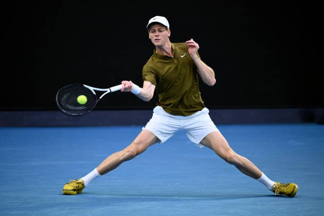 TENNIS AUSTRALIAN OPEN, Jannik Sinner of Italy in action during his men™s Quarterfinal against Ben Shelton of the USA on day 11 of the 2026 Australian Open tennis tournament at Melbourne Park in Melbourne, Wednesday, January 28, 2026. ( NO ARCHIVING MELBOURNE VICTORIA AUSTRALIA  Copyright: xJOELxCARRETTx 20260128178097523926