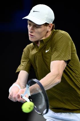TENNIS AUSTRALIAN OPEN, Jannik Sinner of Italy in action during his men™s Quarterfinal against Ben Shelton of the USA on day 11 of the 2026 Australian Open tennis tournament at Melbourne Park in Melbourne, Wednesday, January 28, 2026. ( NO ARCHIVING MELBOURNE VICTORIA AUSTRALIA  Copyright: xJOELxCARRETTx 20260128190192051298