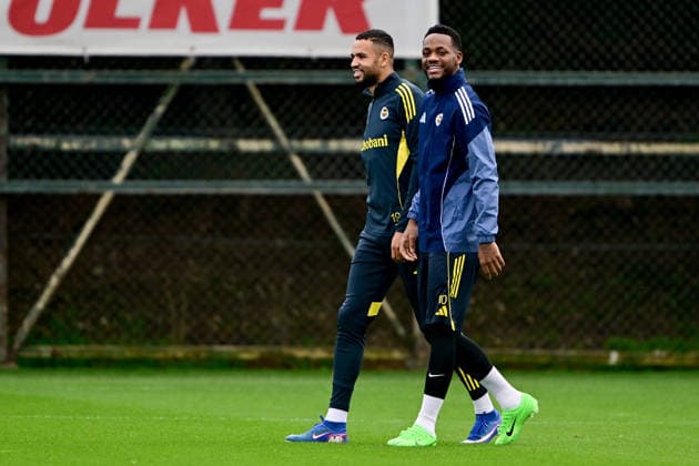 Ahead of Fenerbahce v FCSB - UEFA Europa League ISTANBUL, TURKIYE - JANUARY 28: Jhon Duran and Youssef En-Nesyri of Fenerbahce take part in the training session as the preparations at the Can Bartu Training Facilities continue ahead of their UEFA Europa League Week 8 away match against Romanian side FCSB on January 28, 2026, in Istanbul, Turkiye. Serhat Cagdas Anadolu Istanbul Turkey. Editorial use only. Please get in touch for any other usage.  Copyright: x2026xAnadoluxSerhatxCagdasx