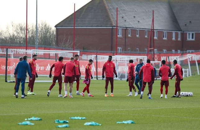 Nottingham Forest Training & press conference, PK, Pressekonferenz Nottingham Forest players during the Nottingham Forest Training Session ahead of the Europa League Game at Nigel Doughty Academy, Nottingham 28 01 2026 UK Newspapers OUT Copyright: xAndyxSumnerx FIL-22874-0011