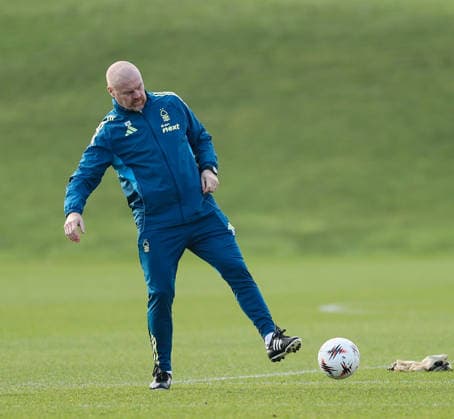 Nottingham Forest Training & press conference, PK, Pressekonferenz Sean Dyche the manager of Nottingham Forest during the Nottingham Forest Training Session ahead of the Europa League Game at Nigel Doughty Academy, Nottingham 28 01 2026 UK Newspapers OUT Copyright: xAndyxSumnerx FIL-22874-0032