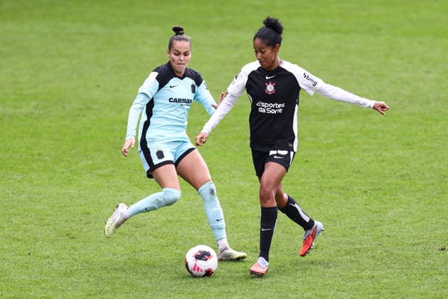 Gotham FC gegen SC Corinthians 28. Januar 2026, London FIFA Womens Champions Cup Halbfinale Gotham FC gegen SC Corinthians Gabi Portilho von Gotham und Gi Fernandes von Corinthians Foto Jacques Feeney Abseits London UK  Copyright: xJacquesxFeeneyx xOffsidexOffside