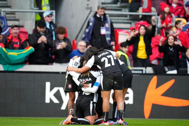 Gotham FC v SC Corinthians - FIFA Women s Champions Cup 2026 Semi Final Gabi Zanotti midfielder of Corinthians and Brazil celebrates after scoring her sides first goal during the FIFA Women s Champions Cup 2026 Semi Final match between Gotham FC and SC Corinthians at Brentford stadium on January 28, 2026 in London, England. London England United Kingdom  Copyright: xJosexBretonx originalFilename:bretonhernandez-gothamfc260128_npc35.jpg