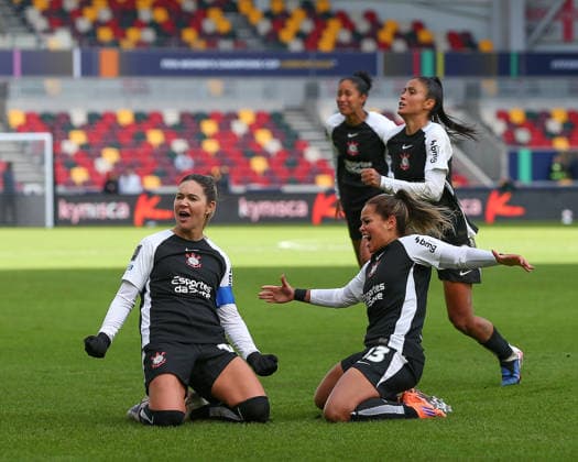 London, England, January 28 2026: Gabi Zanotti (10 SC Corinthians) celebrates after scoring during the FIFA Women s Champions Cup game between Gotham FC and SC Corinthians at Gtech Community Stadium in London, England. (Photo by Jay Patel Sports Press Photo SPP) Copyright: xJayxPatel SportsxPressxPhoto SPPx Sportspressphoto_SPR86318