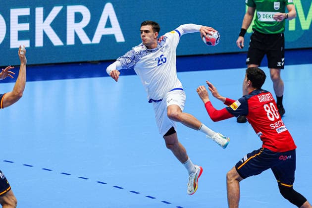 Throw Goal Francisco Costa Portugal, 26 DEN, Spain vs Portugal, Handball, EHF European Championship 2026, Main Round, Matchday 4, 28 01 2026 DEN, Spain vs Portugal, Handball, EHF European Championship 2026, Main Round, Matchday 4, 28 01 2026 Herning Copyright: xEibner-Pressefoto MarcelxvonxFehrnx EP_MFN