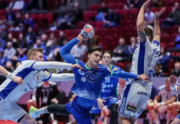Slovenia v Iceland - MenÂ s EHF EURO 2026 MALMO, SWEDEN - JANUARY 28: Domen Makuc of Slovenia in action during the Men s EHF Euro 2026 match between Slovenia and Iceland at Malmo Arena on January 28 2026 in Malmo, Sweden.  SanjinxStrukic PIXSELL