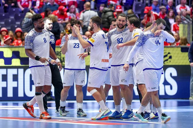28 01 2026, Handball, Men s EHF EURO 2026, Spain Portugal, Jyske Bank Boxen in Herning, Denmark, Main Round Final celebration Portugal after the victory against Spain Denmark