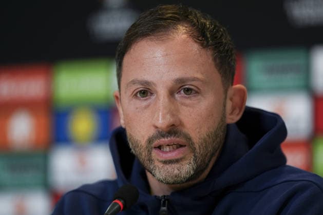 Ahead of FCSB v Fenerbahce - UEFA Europa League BUCHAREST, ROMANIA - JANUARY 28: Head coach Domenico Tedesco of Fenerbahce speaks during the press conference, PK, Pressekonferenz ahead of the UEFA Europa League Week 8 football match between FCSB and Fenerbahce at the National Arena in Bucharest, Romania on January 28, 2026. Arife Karakum Anadolu Bucharest Romania. Editorial use only. Please get in touch for any other usage.  Copyright: x2026xAnadoluxArifexKarakumx