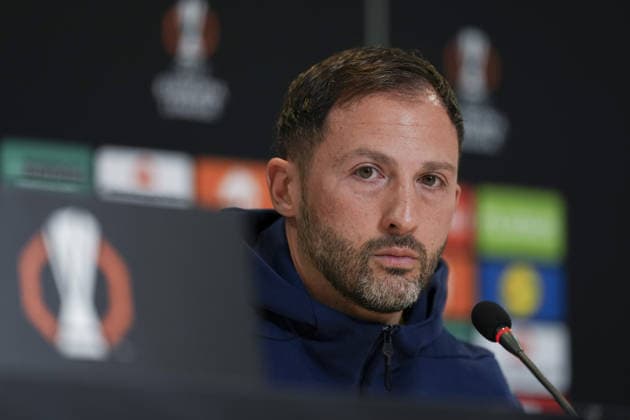 Ahead of FCSB v Fenerbahce - UEFA Europa League BUCHAREST, ROMANIA - JANUARY 28: Head coach Domenico Tedesco of Fenerbahce speaks during the press conference, PK, Pressekonferenz ahead of the UEFA Europa League Week 8 football match between FCSB and Fenerbahce at the National Arena in Bucharest, Romania on January 28, 2026. Arife Karakum Anadolu Bucharest Romania. Editorial use only. Please get in touch for any other usage.  Copyright: x2026xAnadoluxArifexKarakumx