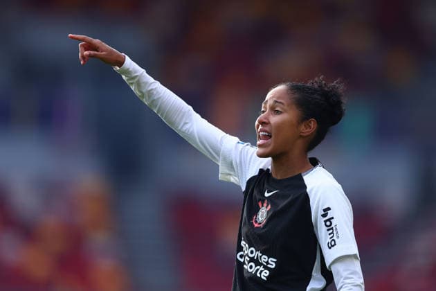 London, England, 28th January 2026. Gi Fernandes of Corinthians during the Gotham FC vs Corinthians Feminino FIFA Womens Champions Cup semi-final match at Gtech Community Stadium, London. Picture credit should read: Paul Terry Sportimage EDITORIAL USE ONLY. No use with unauthorised audio, video, data, fixture lists, club league logos or live services. Online in-match use limited to 120 images, no video emulation. No use in betting, games or single club league player publications. SPI_082_PT_Gotham_Corinthians SPI-4483-0082