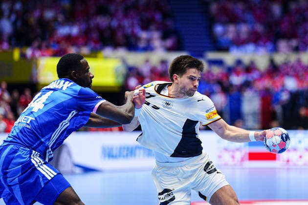 Karl Konan France, 34 , Renars Uscins Germany, 23 DEN, Germany vs France, Handball, EHF European Championship 2026, Main Round, Matchday 4, 28 01 2026 DEN, Germany vs France, Handball, EHF European Championship 2026, Main Round, Matchday 4, 28 01 2026 Herning Copyright: xEibner-Pressefoto MarcelxvonxFehrnx EP_MFN