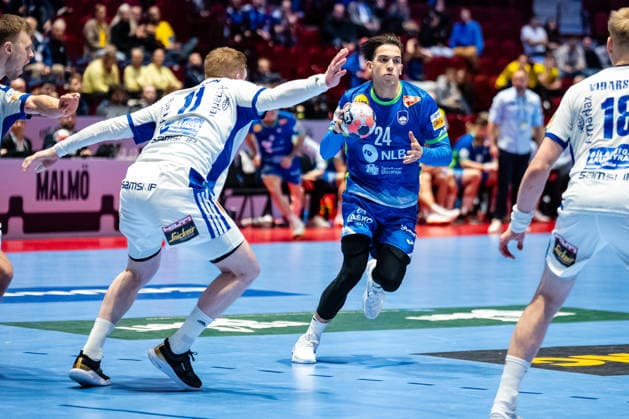 Slovenia v Iceland, EHF EURO 2026, Malmo, Sweden Malmo, Sweden. 28th of January, 2026. Andraz Makuc (24) of Slovenia seen during the EHF Euro 2026 match between Slovenia v Iceland at Malmo Arena, Malmo on 28 01 2026 Sweden, Malmo, Malmö Arena  Copyright: xGonzalesxPhoto TobiasxJorgensenx