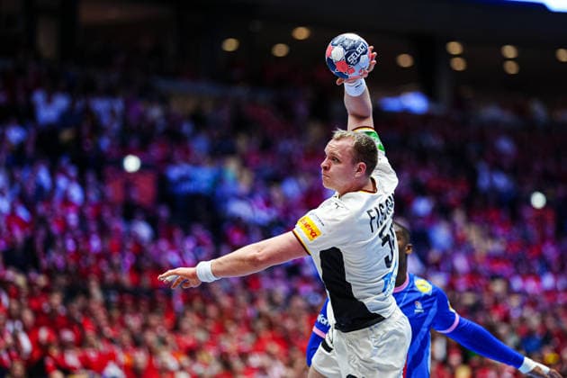 Throw Goal Justus Fischer Germany, 54 DEN, Germany vs. France, Handball, EHF European Championship 2026, Main Round, Matchday 4, 28 01 2026 DEN, Germany vs. France, Handball, EHF European Championship 2026, Main Round, Matchday 4, 28 01 2026 Herning Copyright: xEibner-Pressefoto MarcelxvonxFehrnx EP_MFN