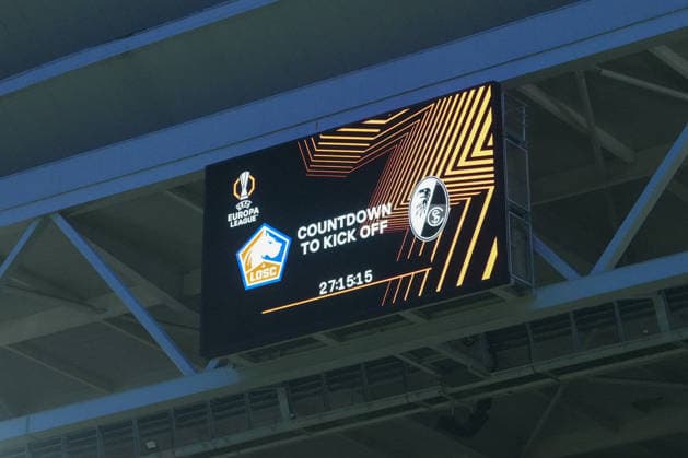 Countdown on the videowall , France, Football, UEFA Europa League, Matchday 8, League phase, 2025 2026, OSC Lille vs SC Freiburg, 28 01 2026, Press conference of SC Freiburg before the last Europa League match in the league phase, Press conference, Stade Pierre Mauroy, Lille, France, Press conference of SC Freiburg before the last Europa League match in the league phase, Press conference Lille Stade Pierre Mauroy DÃ partements Nord, Hauts de Fra France Copyright: xArnexAmbergx