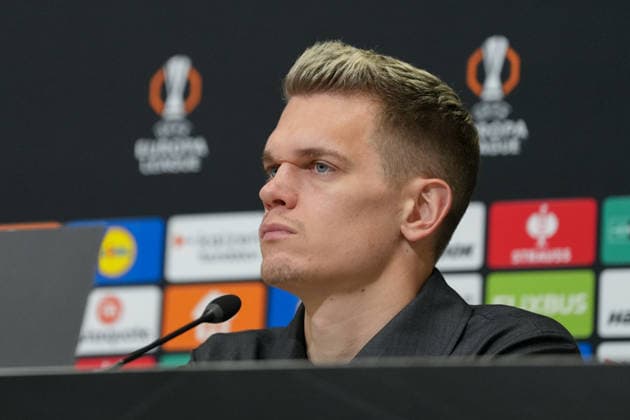 Matthias Ginter SC Freiburg, 28 , France, Football, UEFA Europa League, Matchday 8, League phase, 2025 2026, OSC Lille vs SC Freiburg, 28 01 2026, Press conference of SC Freiburg before the last Europa League match in the league phase, Press conference, Stade Pierre Mauroy, Lille, France, Press conference of SC Freiburg before the last Europa League match in the league phase, Press conference Lille Stade Pierre Mauroy DÃ partements Nord, Hauts de Fra France Copyright: xArnexAmbergx