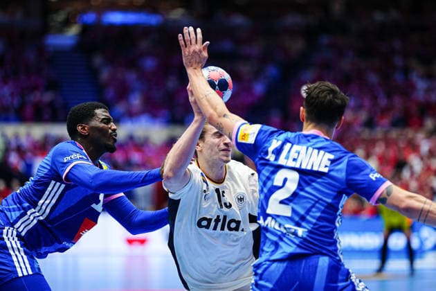 Dika Mem France, 10 , Juri Knorr Germany, 15 , Yanis Lenne France, 02 DEN, Germany vs France, Handball, EHF European Championship 2026, Main Round, Matchday 4, 28 01 2026 DEN, Germany vs France, Handball, EHF European Championship 2026, Main Round, Matchday 4, 28 01 2026 Herning Copyright: xEibner-Pressefoto MarcelxvonxFehrnx EP_MFN