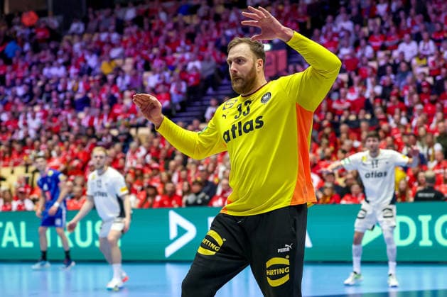 28 01 2026, Handball, Men s EHF EURO 2026, Germany France, Jyske Bank Boxen in Herning, Denmark, Main Round Andreas Wolff Germany 33 gesticulating on the pitch Denmark
