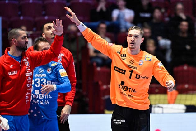 MALMÖ, SWEDEN 20260128 Croatia s goalkeeper Dominik KuzmanoviÄ‡ celebrates with his teammates during the 2026 EHF European Men s Handball Championship the EHF Euro 2026 main round match between Croatia and Hungary at Malmö Arena, in Malmö, Sweden, on January 28, 2026 MALMÖ SWEDEN x50090x  Copyright: xJohanxNilsson TTx EHF EURO 2026 CROATIA-HUNGARY