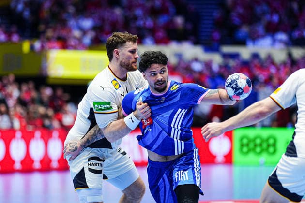 Johannes Golla Germany, 04 , Elohim Prandi France, 08 DEN, Germany vs France, Handball, EHF European Championship 2026, Main Round, Matchday 4, 28 01 2026 DEN, Germany vs France, Handball, EHF European Championship 2026, Main Round, Matchday 4, 28 01 2026 Herning Copyright: xEibner-Pressefoto MarcelxvonxFehrnx EP_MFN
