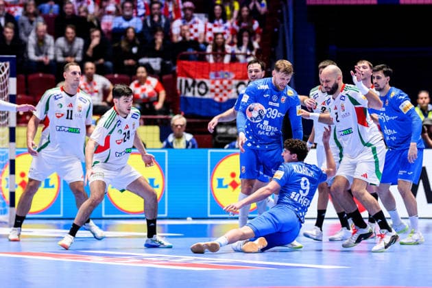 260128 Luka Lovre Klarica of Croatia and Adrian Sipos of Hungary during the EHF European Handball Championship main round match between Croatia and Hungary on January 28, 2026 in Malmö Photo Petter Arvidson BILDBYRAN kod PA PA1144 handball handball handball handballs em 2026 croatia hungary kroatien ungern ehf european handball championship bbeng grappa33  Copyright: PETTERxARVIDSON BB260128PA086