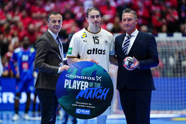 Juri Knorr (Deutschland, 15) Spieler des Spiels DEN, Deutschland vs. Frankreich, Handball, EHF Europameisterschaft 2026, Hauptrunde, Spieltag 4, 28.01.2026 DEN, Deutschland vs. Frankreich, Handball, EHF Europameisterschaft 2026, Hauptrunde, Spieltag 4, 28.01.2026 Herning *** Juri Knorr Germany, 15 players of the match DEN, Germany vs France, handball, EHF European Championship 2026, Main Round, Matchday 4, 28 01 2026 DEN, Germany vs France, handball, EHF European Championship 2026, Main Round, Matchday 4, 28 01 2026 Herning Copyright: xEibner-Pressefoto MarcelxvonxFehrnx EP_MFN