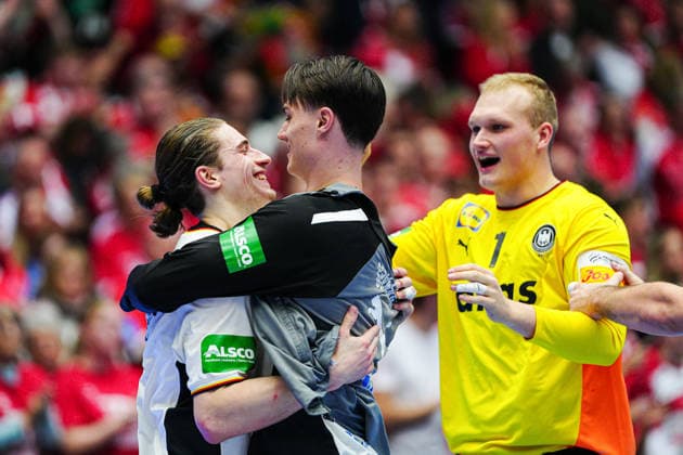 Germany cheers after victory end of match DEN, Germany vs France, Handball, EHF European Championship 2026, Main Round, Matchday 4, 28 01 2026 DEN, Germany vs France, Handball, EHF European Championship 2026, Main Round, Matchday 4, 28 01 2026 Herning Copyright: xEibner-Pressefoto MarcelxvonxFehrnx EP_MFN