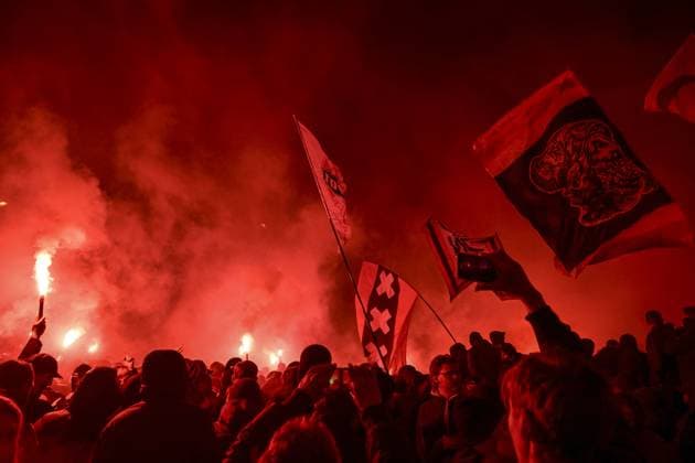 AMSTERDAM Supporters outside the stadium for the UEFA Champions League match between AFC Ajax and Olympiacos Piraeus at the Johan Cruijff ArenA on January 28, 2026, in Amsterdam, Netherlands. OLAF KRAAK ANP UEFA Champions League 2025-2026 xVIxANPxSportx xxANPxIVx 548909211 originalFilename: 548909211.jpg