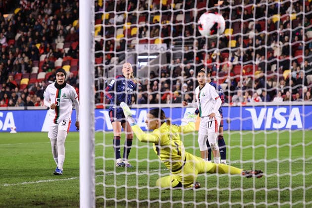 Arsenal gegen ASFAR Frauen 28. Januar 2026, London FIFA Women Champions Cup Halbfinale Arsenal gegen ASFAR Frida Maanum von Arsenal erzielt ihr zweites Tor Foto Jacques Feeney Abseits London UK  Copyright: xJacquesxFeeneyx xOffsidexOffside