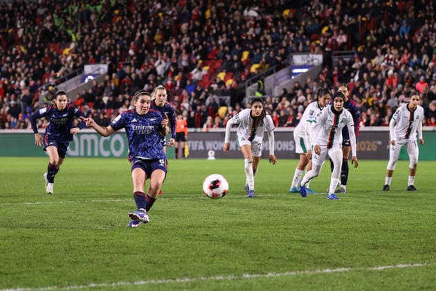 Arsenal gegen ASFAR Frauen 28. Januar 2026, London FIFA Women Champions Cup Halbfinale Arsenal gegen ASFAR Mariona Caldentey von Arsenal erzielt das dritte Tor vom Elfmeterpunkt Foto Jacques Feeney Offside London UK  Copyright: xJacquesxFeeneyx xOffsidexOffside