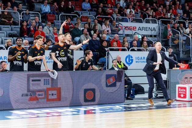 Team, squad, cheers, jubilation, positive emotions, positive emotion, BMA365 Bamberg Baskets vs Rasta Vechta, Basketball, easyCredit BBL, Matchday 2, 28 01 2026 BMA365 Bamberg Baskets vs Rasta Vechta, Basketball, easyCredit BBL, Matchday 2, 28 01 2026 Bamberg Copyright: xEibner-Pressefoto G.xSantemizx EP_EER