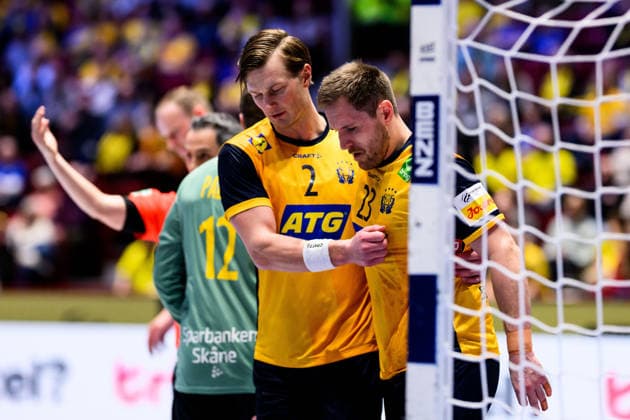 260128 Jonathan Carlsbogard and Albin Lagergren of Sweden during the EHF European Handball Championship main round match between Switzerland and Sweden on January 28, 2026 in Malmö Photo Petter Arvidson BILDBYRAN kod PA PA1145 handball handball handball handballs em 2026 schweiz sverige sweden ehf european handball championship switzerland bbeng sverige sweden  Copyright: PETTERxARVIDSON BB260128PA115
