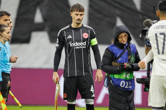 Robin Koch Eintracht Frankfurt, 04 before kick-off , Germany, Football, UEFA Champions League, Matchday 8, 2025 2026, Eintracht Frankfurt vs Tottenham Hotspur, 28 01 2026, Frankfurt am Main Deutsche Bank Park Germany Copyright: xGrantxHubbsx