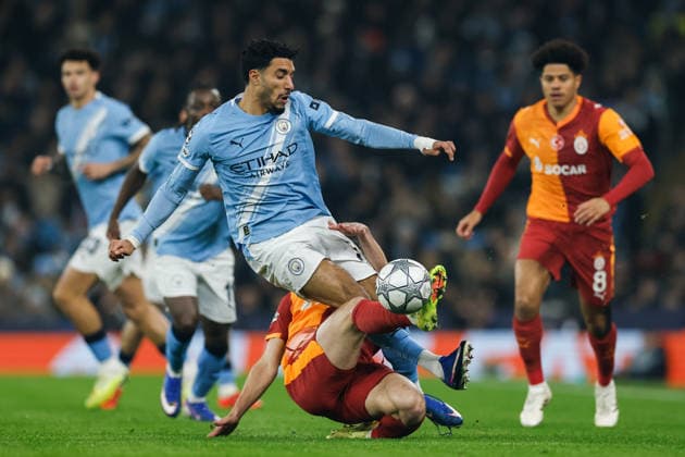 Manchester, England, 28th January 2026. Roland Sallai of Galatasaray fouls Tijjani Reijnders of Manchester City during the Manchester City vs Galatasaray UEFA Champions League match at the Etihad Stadium, Manchester. Picture credit should read: Cody Froggatt Sportimage EDITORIAL USE ONLY. No use with unauthorised audio, video, data, fixture lists, club league logos or live services. Online in-match use limited to 120 images, no video emulation. No use in betting, games or single club league player publications. SPI_014_CF_Man_City_Galatasaray SPI-4489-0039