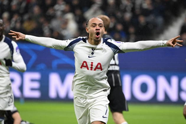 28 01 2026, xjhx, Football UEFA Champions League, Eintracht Frankfurt Tottenham Hotspur v l Cheers after Xavi Simons Tottenham Hotspur Frankfurt goal disallowed
