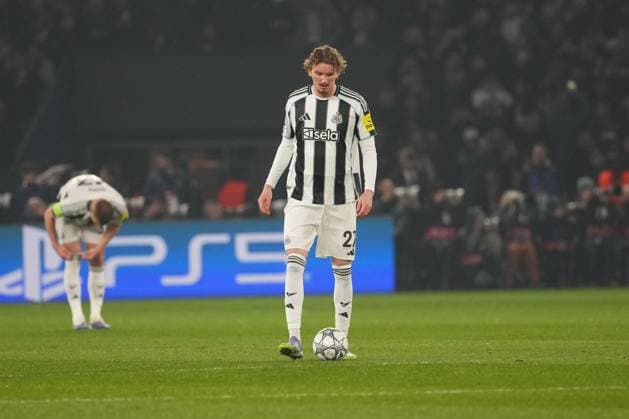 Dejection for Nick Woltemade of Newcastle after his side go 1-0 down Paris Saint-Germain v Newcastle United, UEFA Champions League, Group Stage, Football, Parc des Princes, Paris, France - 28 Jan 2026Paris Parc des Princes France EDITORIAL USE ONLY No use with unauthorised audio, video, data, fixture lists, club league logos or live services. Online in-match use limited to 120 images, no video emulation. No use in betting, games or single club league player publications. Copyright: xDavexWinter Shutterstockx 16429499ag